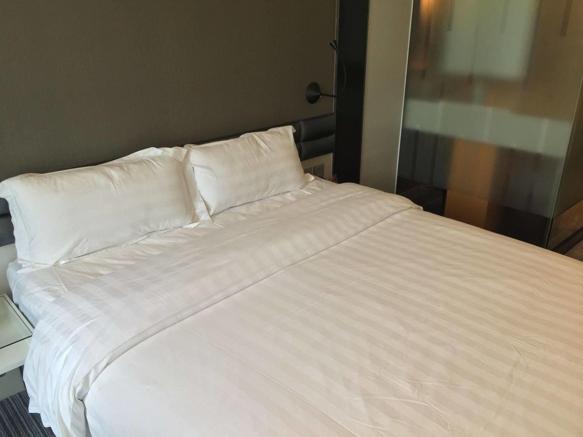 Popway Hotel Гонконг Экстерьер фото