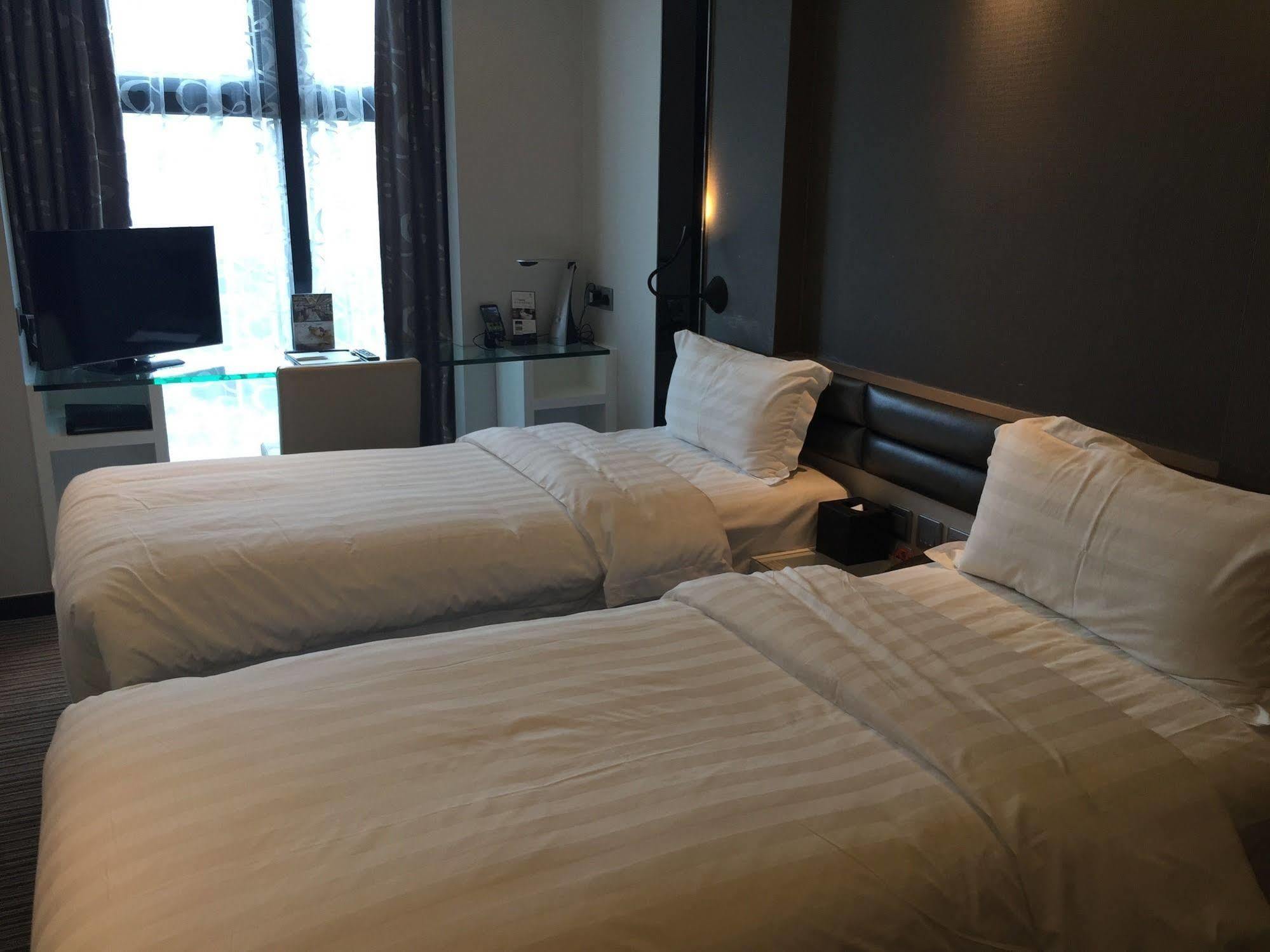 Popway Hotel Гонконг Экстерьер фото